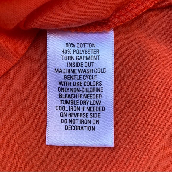 🤩3/$20 LIKE NEW Holiday Traditions Orange Halloween Black Cat TShirt Top Large - Picture 9 of 11